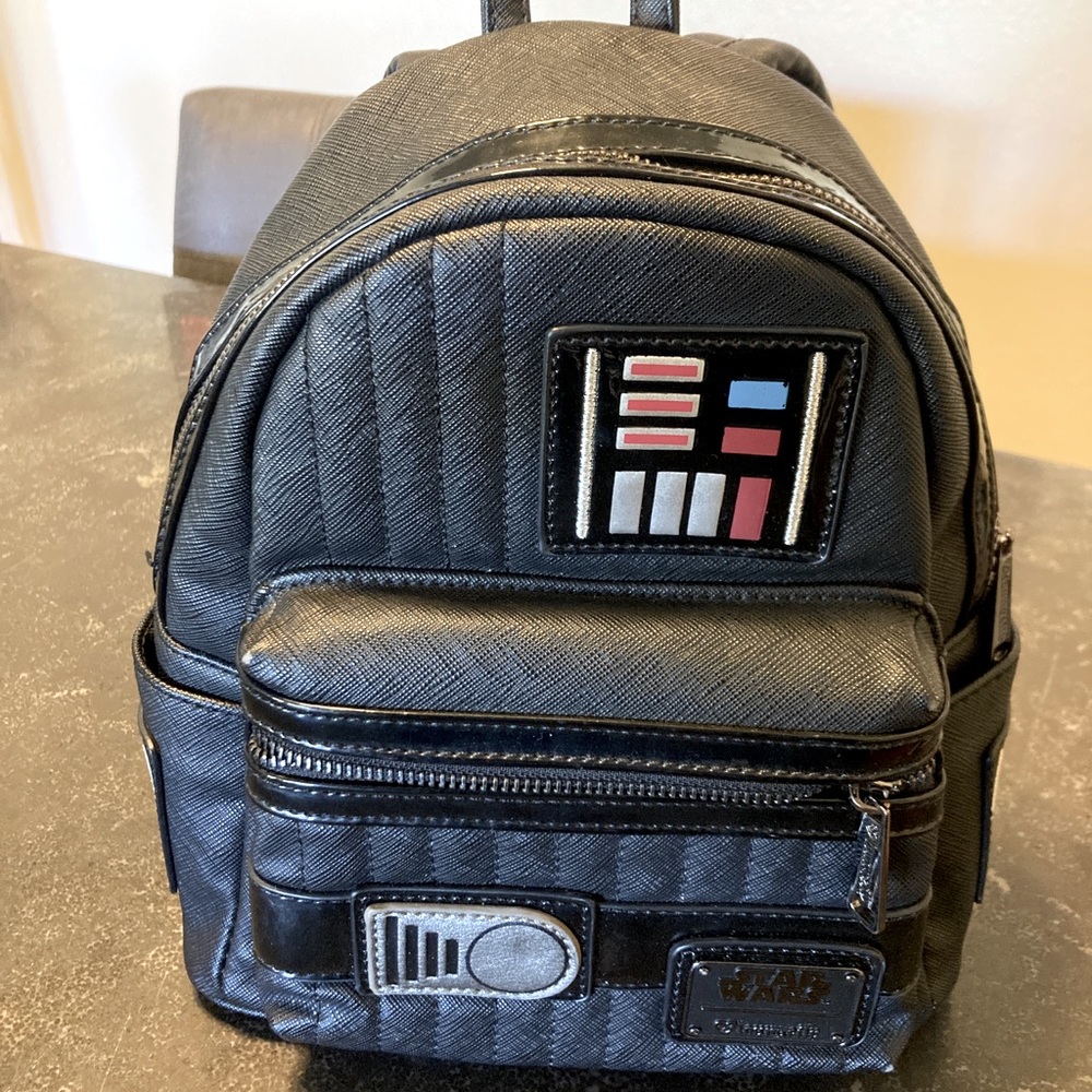 Loungefly Star Wars Darth Vader Mini Backpack